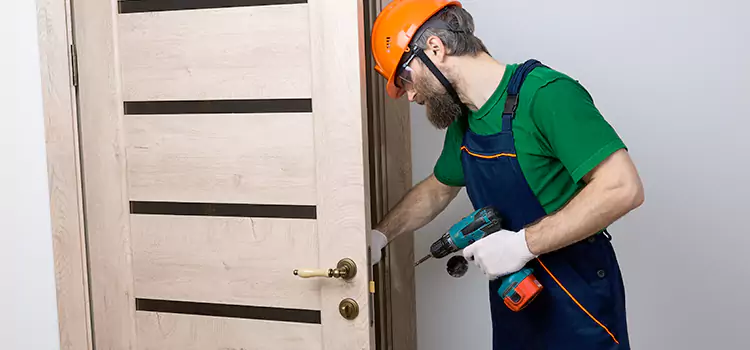 Replace Internal Door Handle with Lock East Lansing